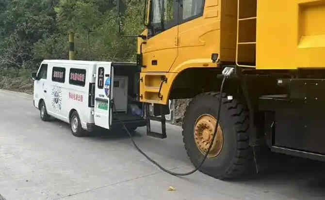 南丰新能源车充电搭电